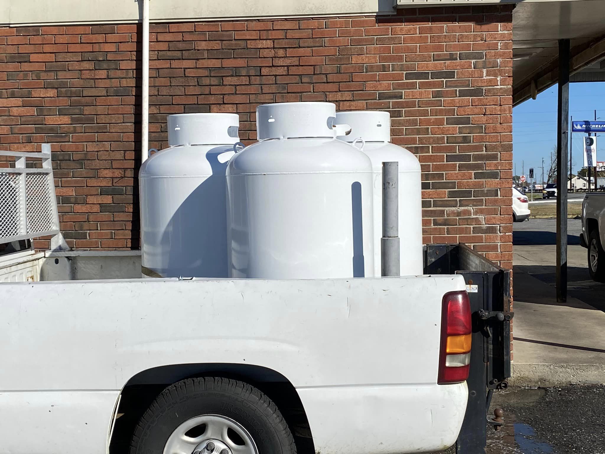 Buy 250 Gallon Vertical Above Ground Propane Tanks Online - Image 7